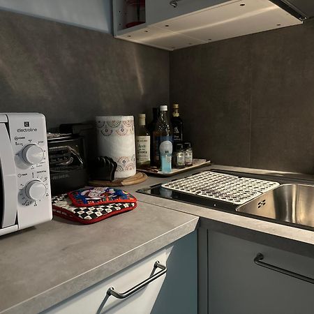 Casa Susanna - Delizioso Piano Terra, Centralissimo, Superservito, Tranquillo, Appena Fuori Ztl Parcheggio Libero Терни Экстерьер фото