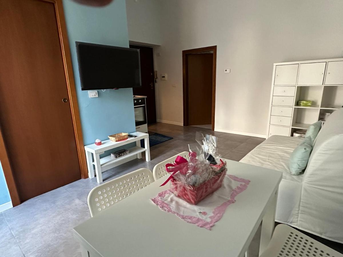 Casa Susanna - Delizioso Piano Terra, Centralissimo, Superservito, Tranquillo, Appena Fuori Ztl Parcheggio Libero Терни Экстерьер фото